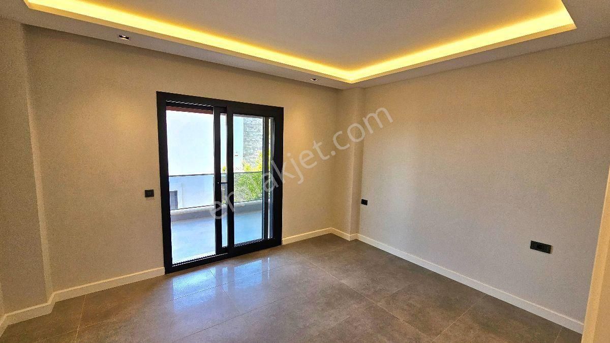 Bodrum Gümüşlükte Satılık Denize 200 Metre Mesafede 3+1 Müstakil Sıfır Villa - Görsel 19