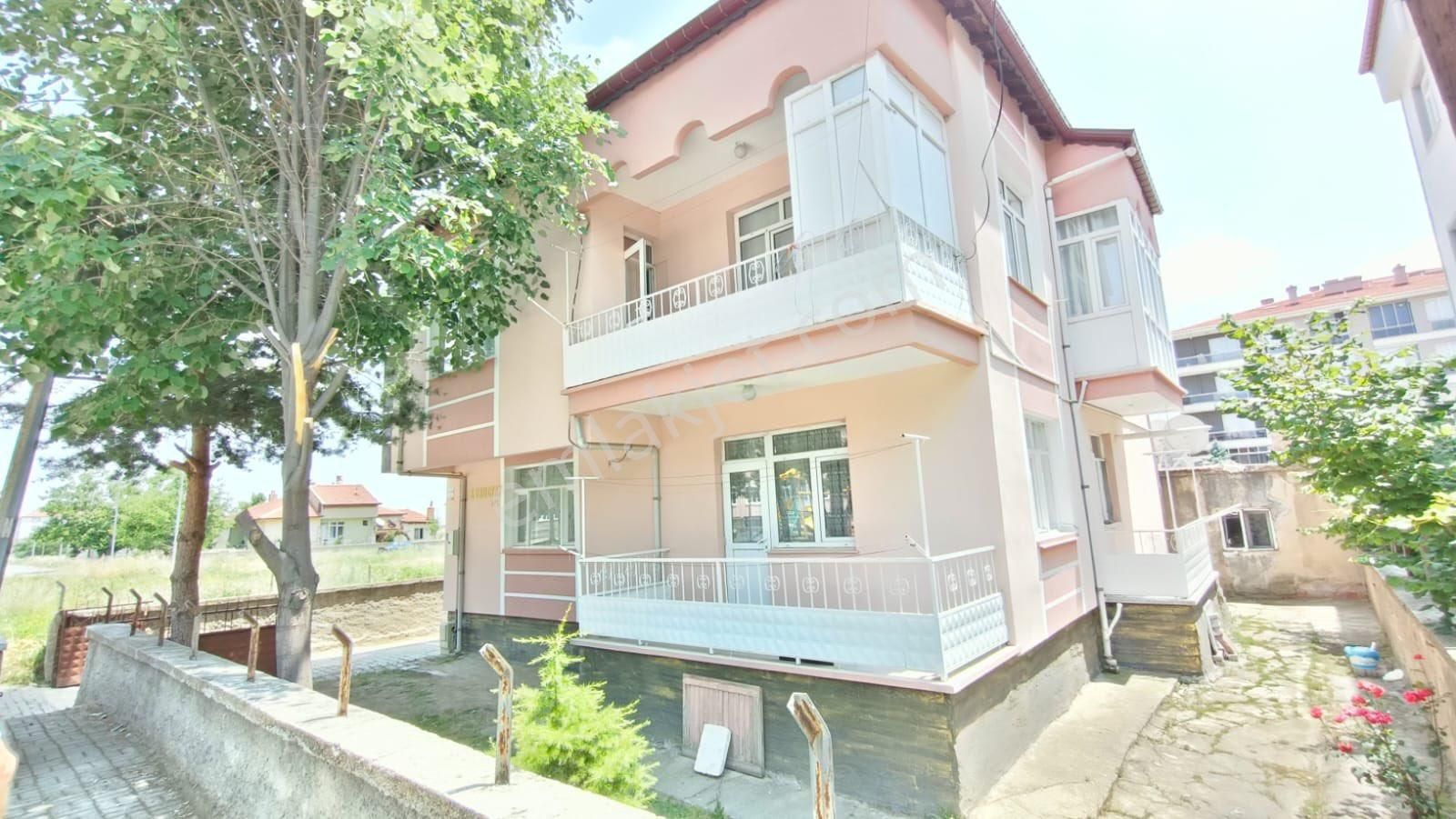 Abit Gm Park Hayat Karşısı 3+1 Kombili Mantolu Kiralık Daire