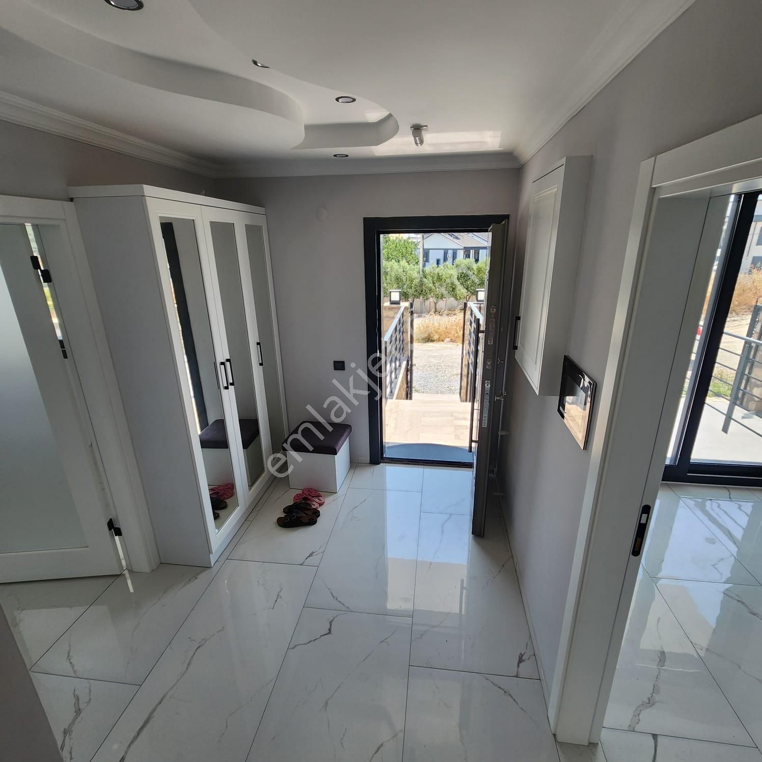 Didim Hisar Mahallesinde Tam Müstakil Takasa Açık Akıllı Villa - Görsel 14