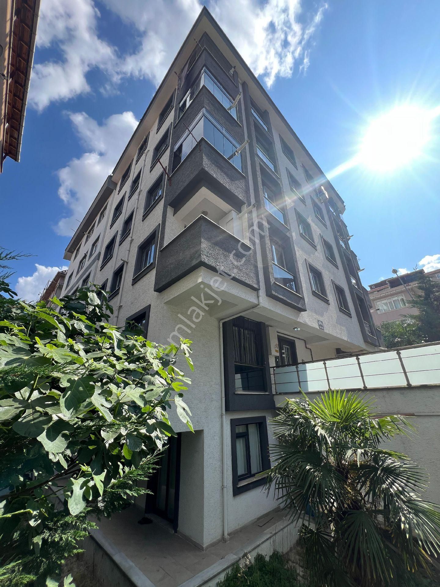 Canevim'den Yeni Binada Arakat Ön Cephe Çakmak Köprüsünde Kiralık 2+1 Daire