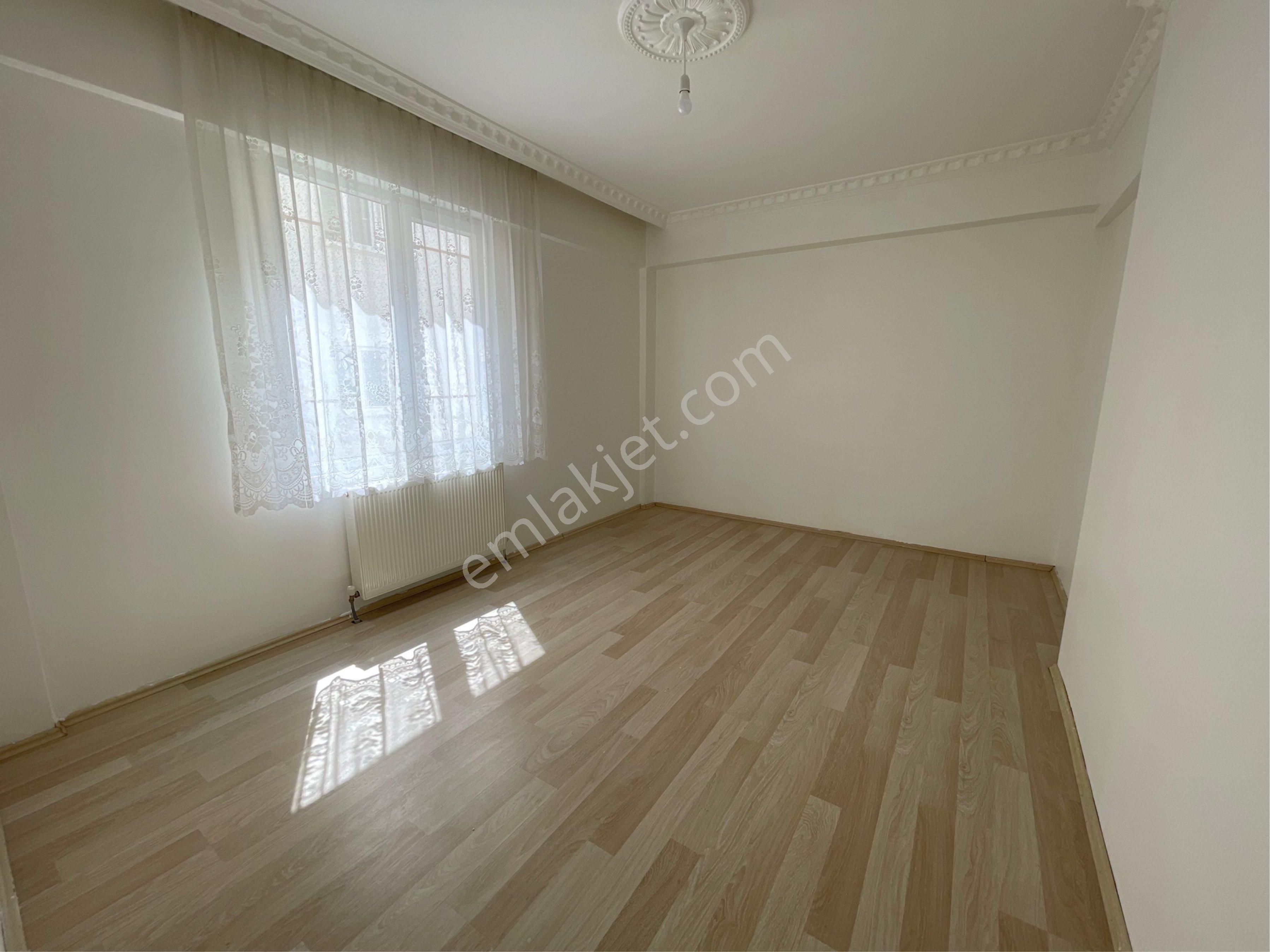 23 Nisan Mahallesinde Ara Katta Asansörlü 3+1 Bağımsız Satılık Daire - Görsel 4