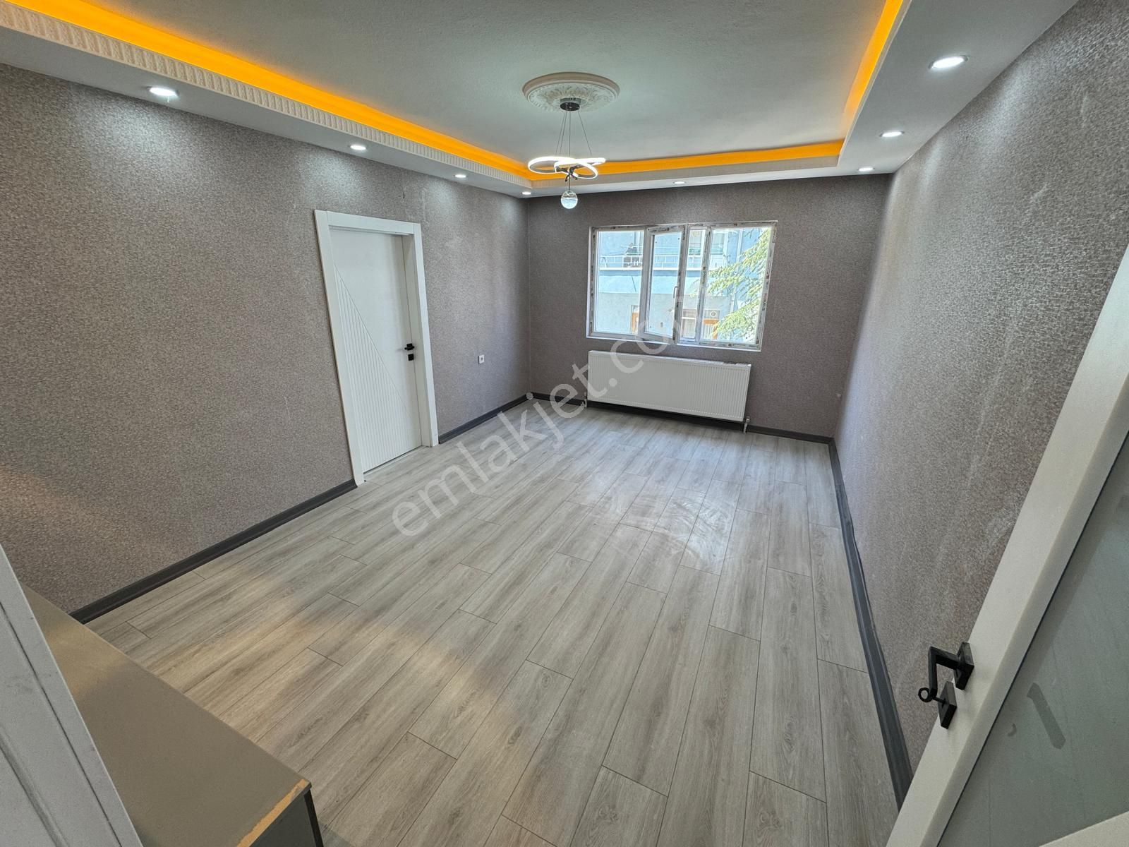 M.çakmak Mh'de 3+1 115² Trene Yakın Yapılı Daire