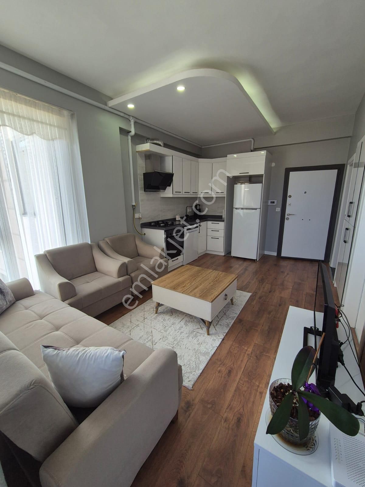 Delux'den Atatürk Mah.'de Kısmi Deniz Manzaralı Lux Satılık 1+1
