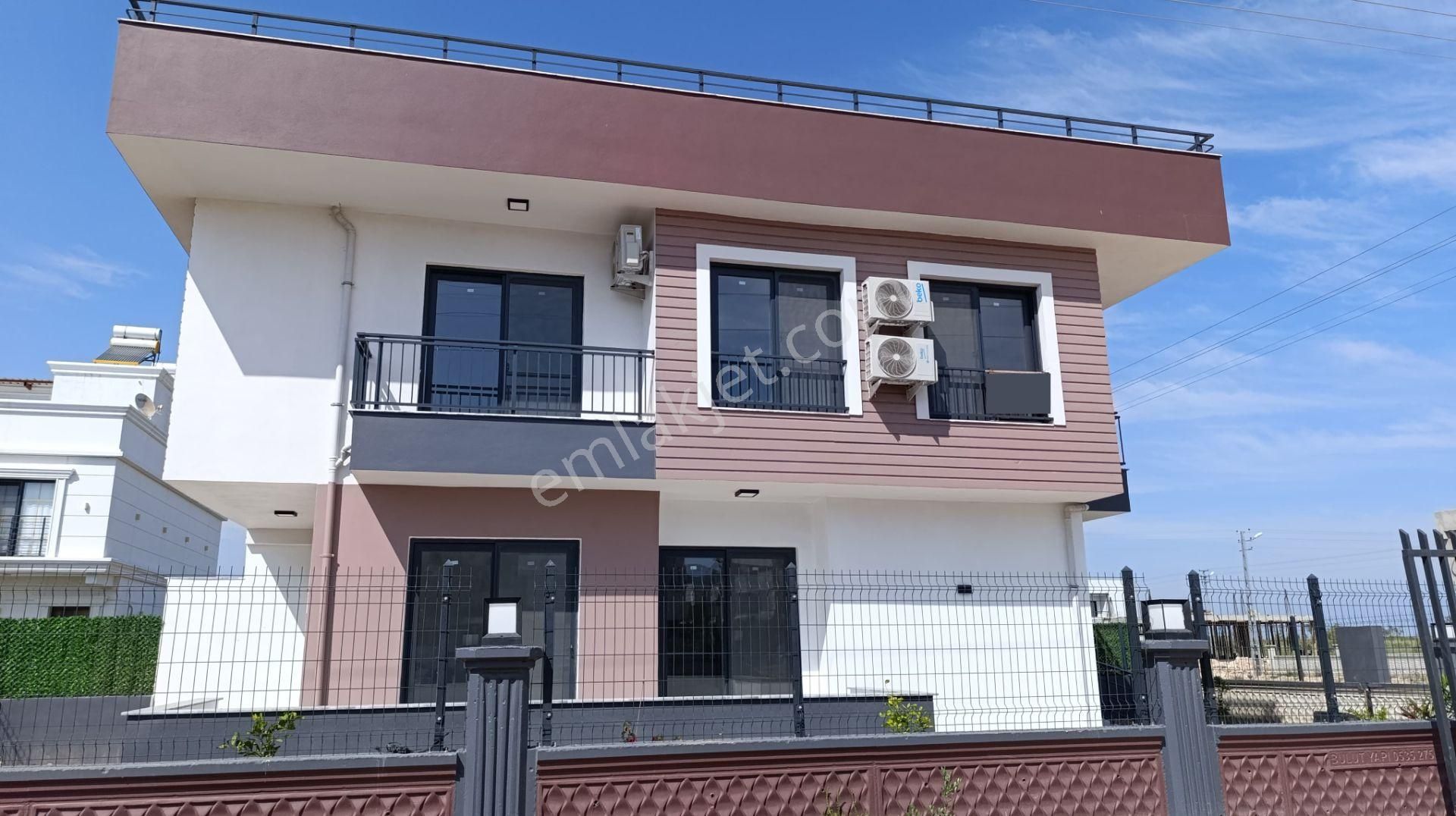 Remax Toros'tan Taşucu Kum Mah'de A Plus 4 Adet Villa