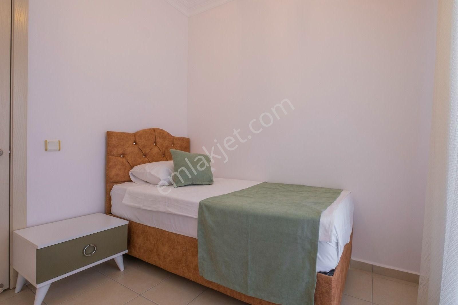 Goldhouse Dan Satılık Villa Akarca Da 4+1 Tripleks - Görsel 16