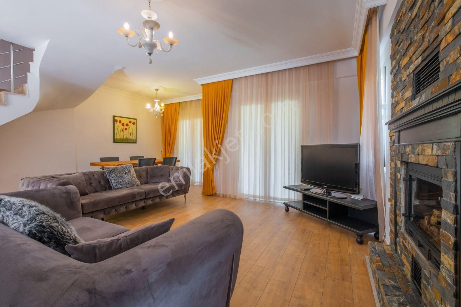 Goldhouse Dan Satılık Villa Akarca Da 4+1 Tripleks - Görsel 12