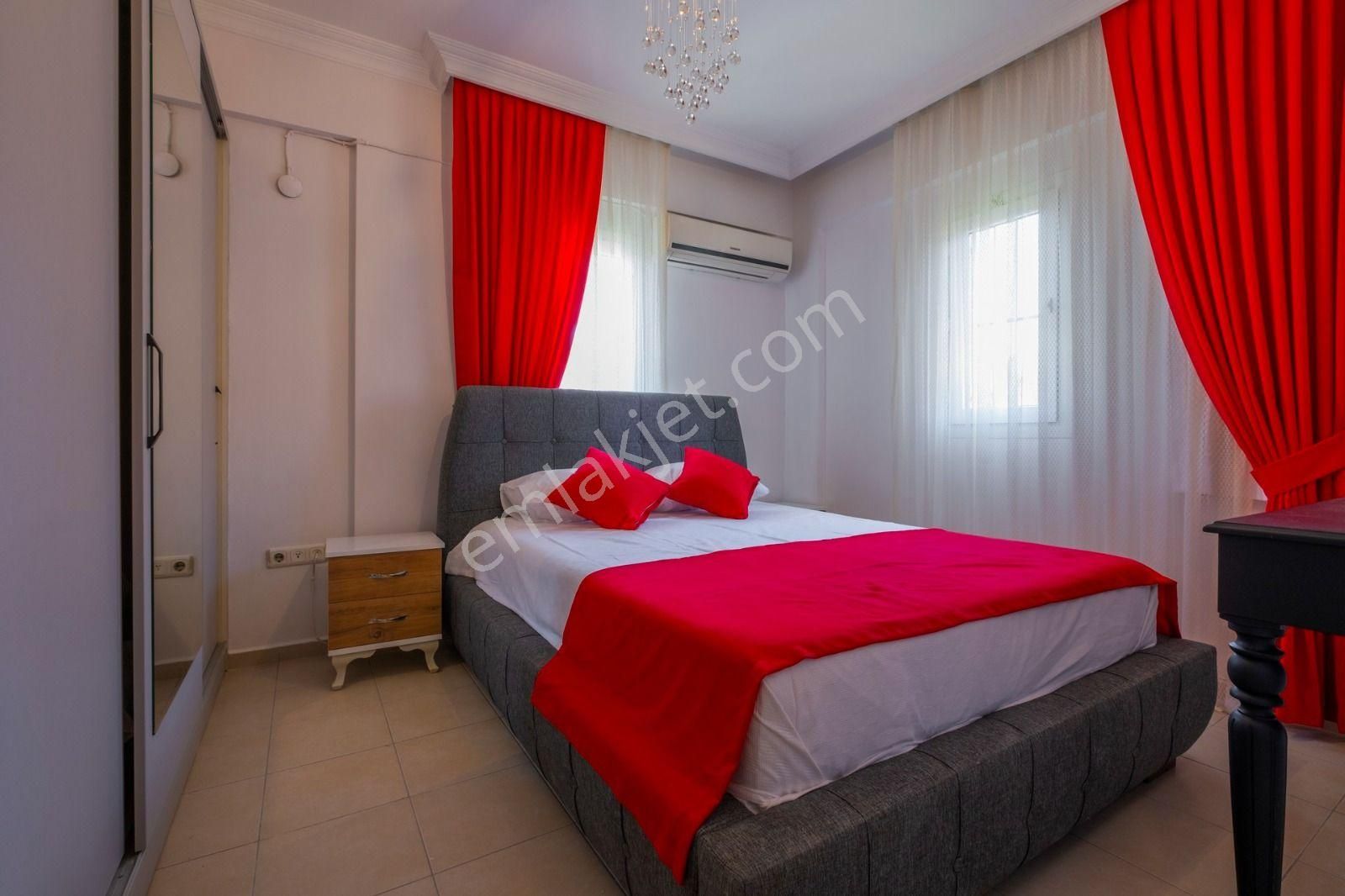 Goldhouse Dan Satılık Villa Akarca Da 4+1 Tripleks - Görsel 15