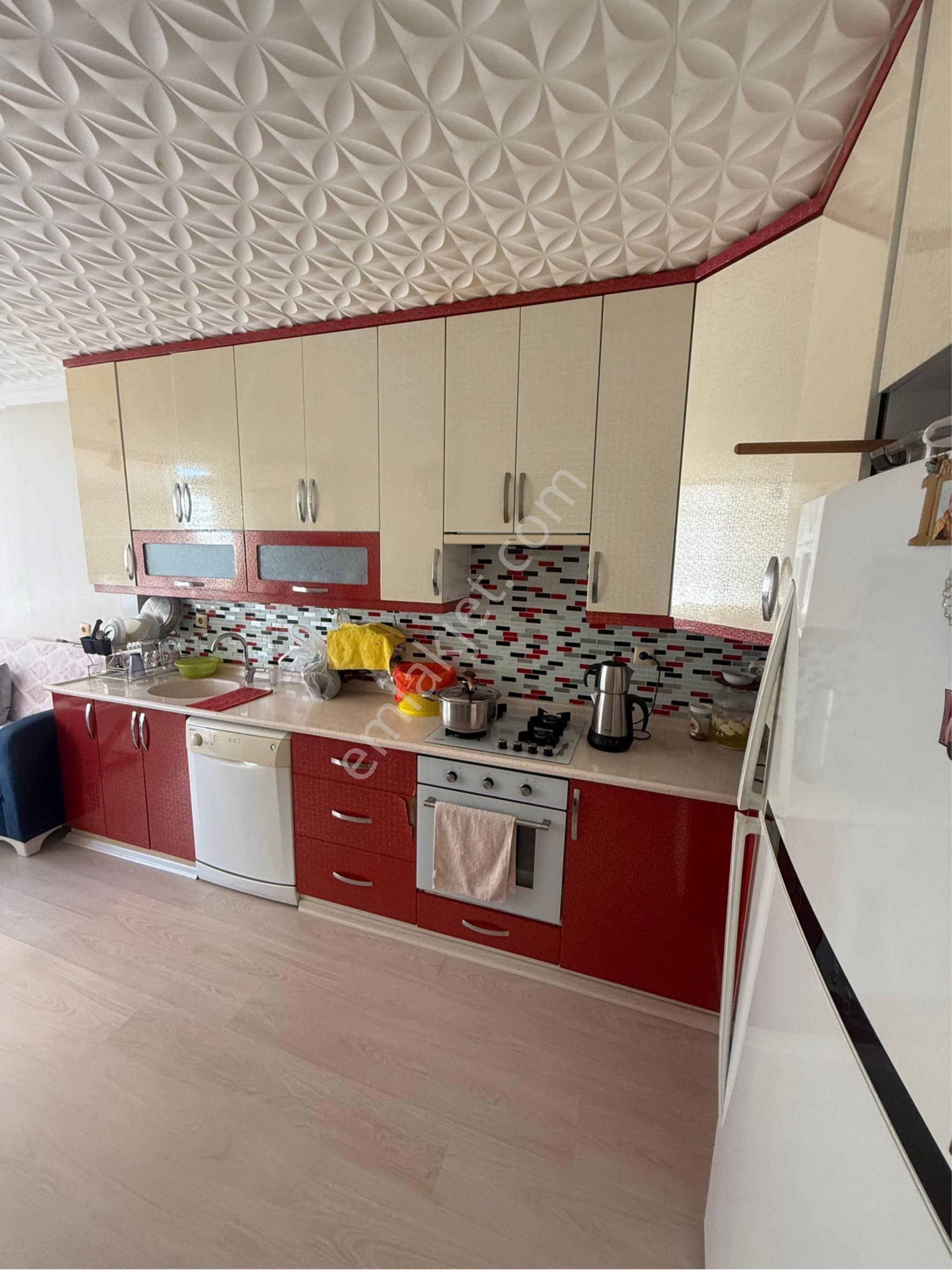 Toros Mahallesi Masal Park Karşısı Hasarsız Acık Mutfaklı Satılık 4+1 Apartman Dairesi