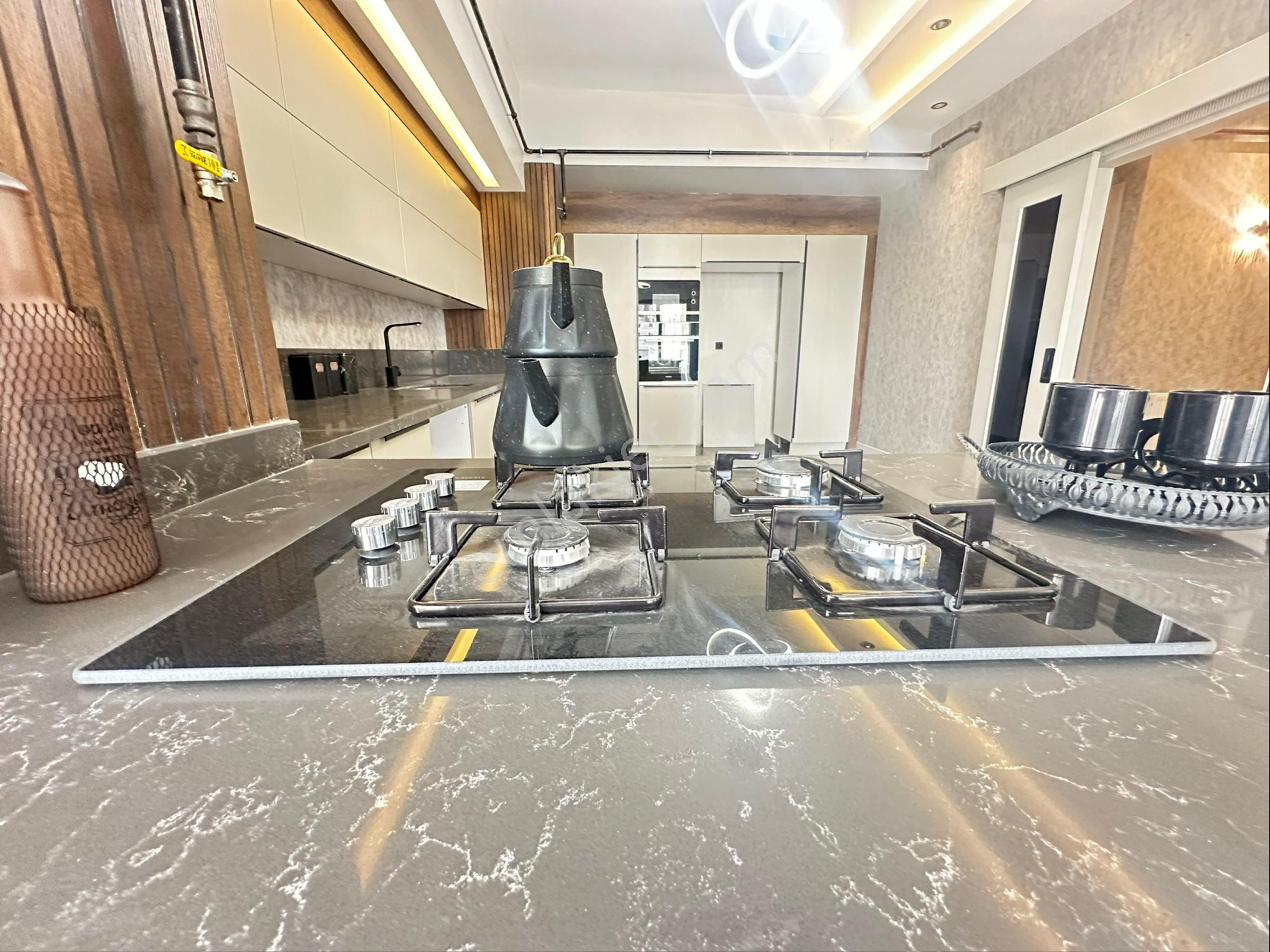 Şanlı Gayrimenkulden Satılık Ultra Lüks 5+1 Daire