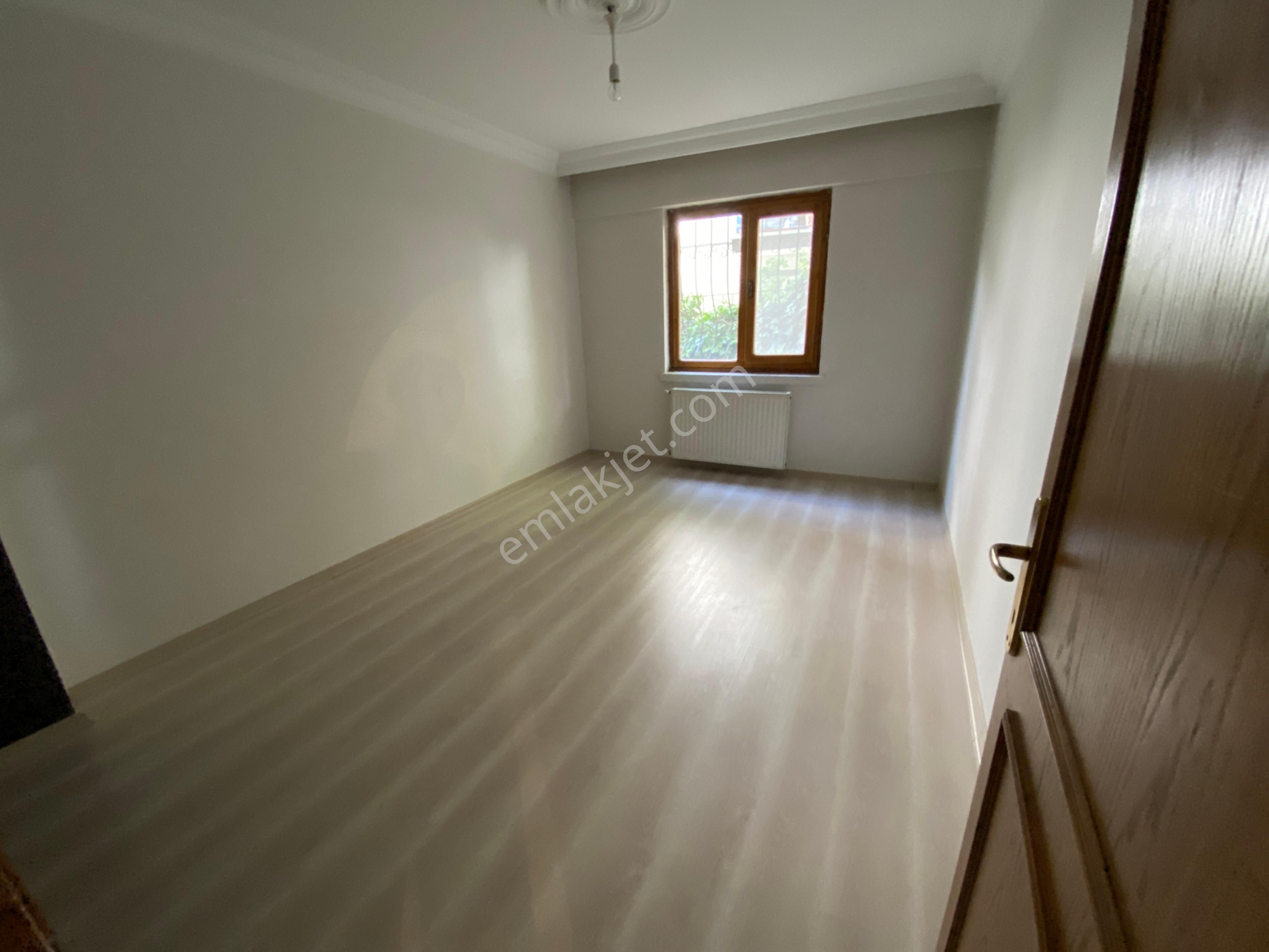 Mecidiye'de 3+1 Giriş Kat Ters Dubleks Merkezi Konumda