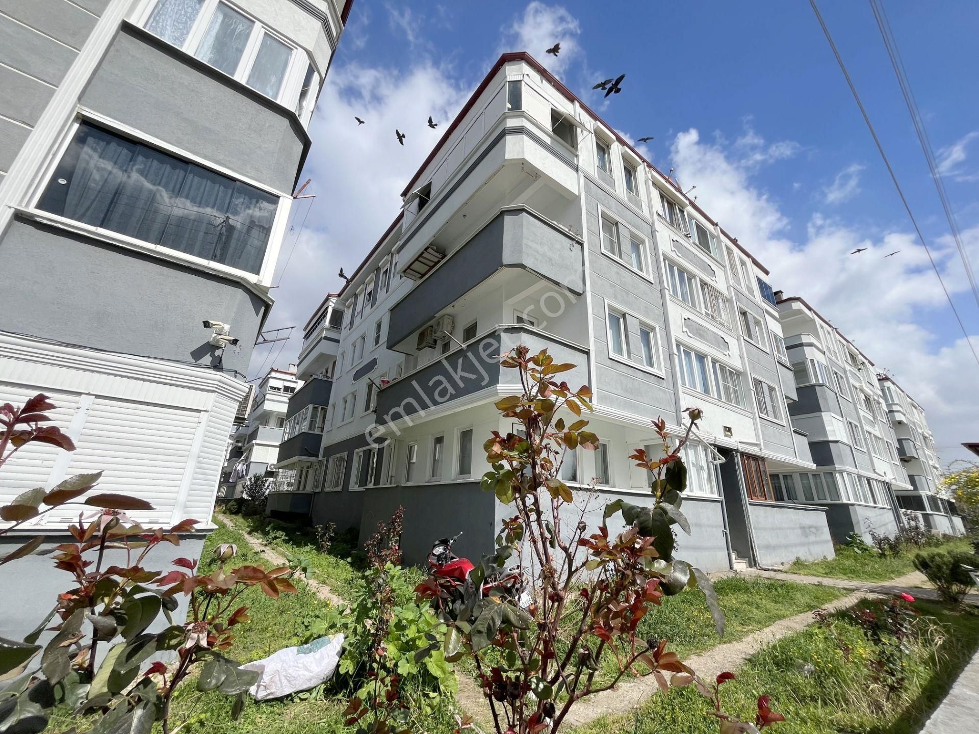 💥güç Gayrimenkul'den Zeytinli'de Ayrı Mutfaklı Geniş Uygun Satılık 2+1 Daire