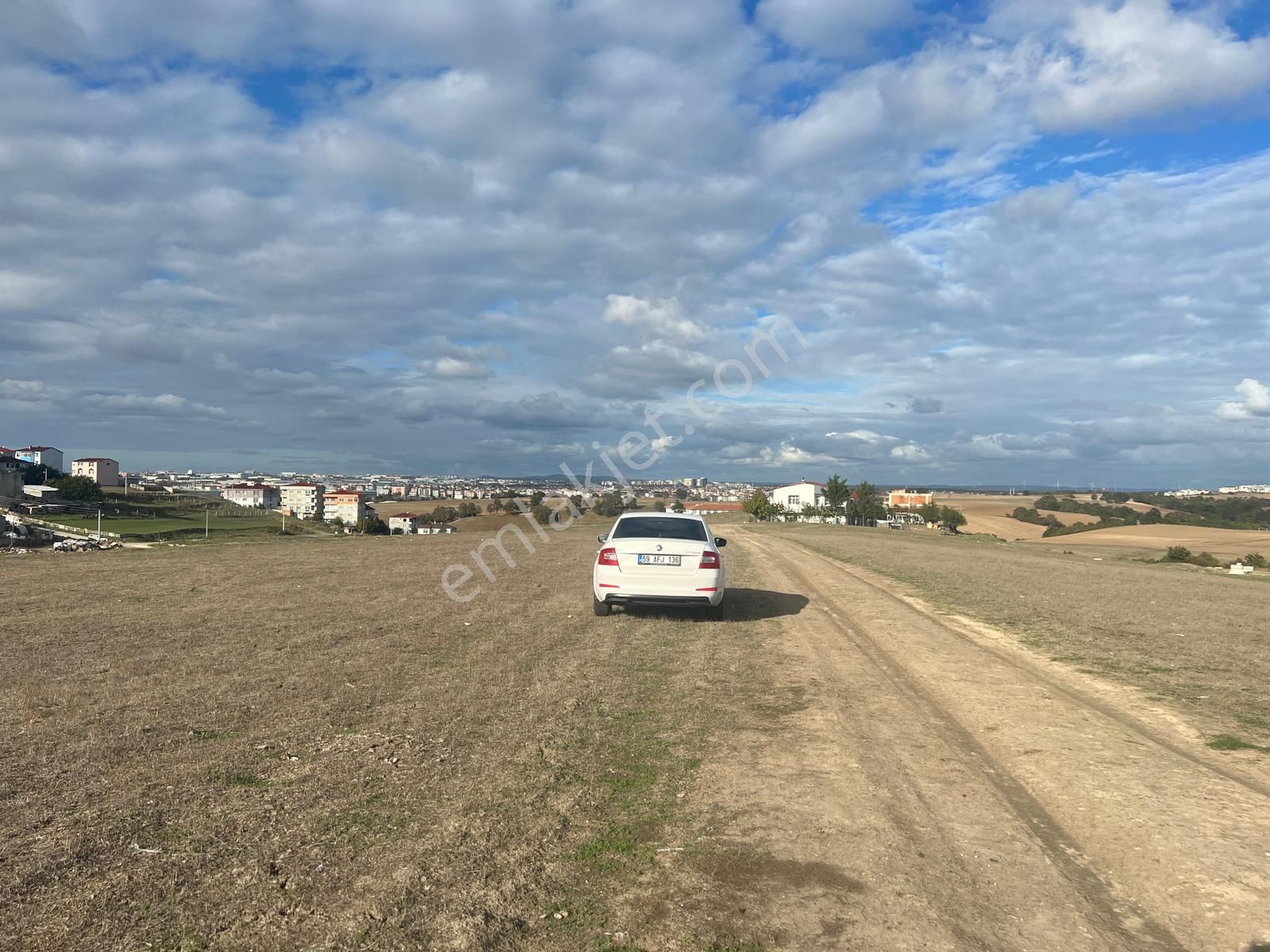 Akyüz Den Kızılpınar Gultepe Mah De 400 Mt2 4 Kat Imarlı Arsa