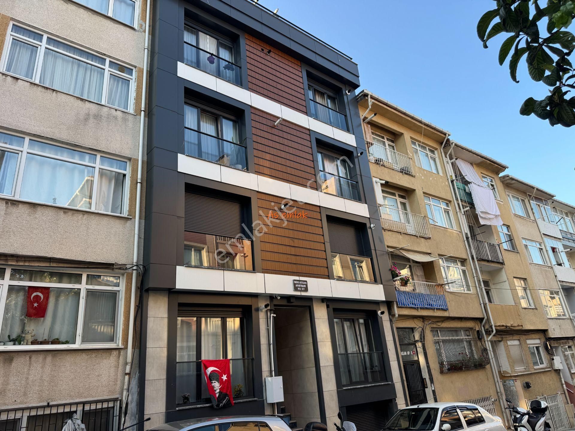 As Emlak Tan 1+1 Yeni Binada Caddeye Metroya Yakın Teraslı Daire
