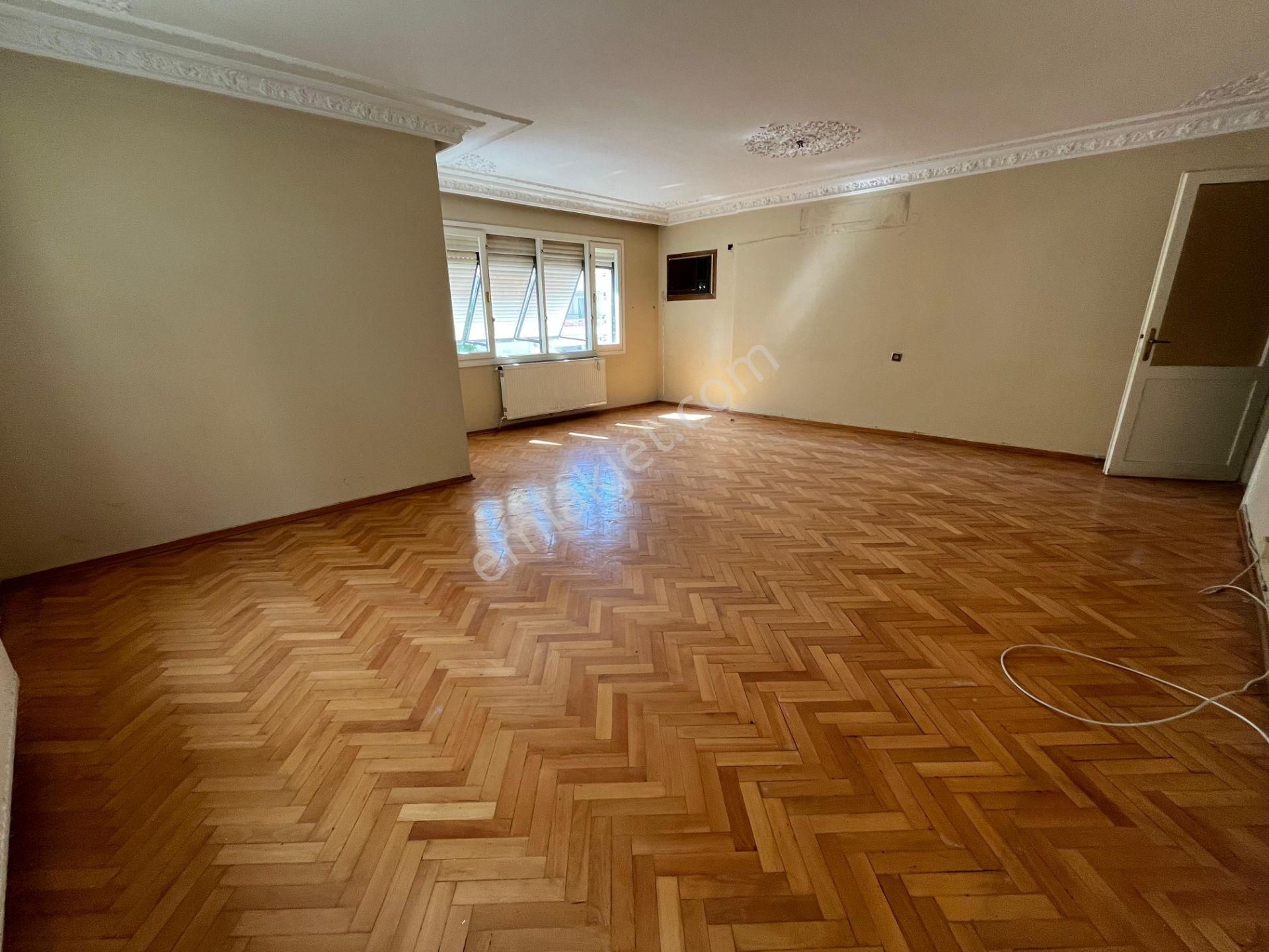 Asil'den Üçkuyularda 3+1 Arakat 3 Cepheli 140 M2 Ferah Daire