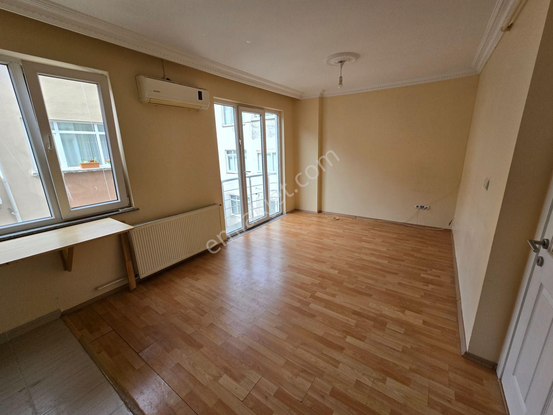 Deluxe 26 ' Dan Genç Binada Ara Kat Çift Cephe 2+1 60 M2 Fırsat Daire