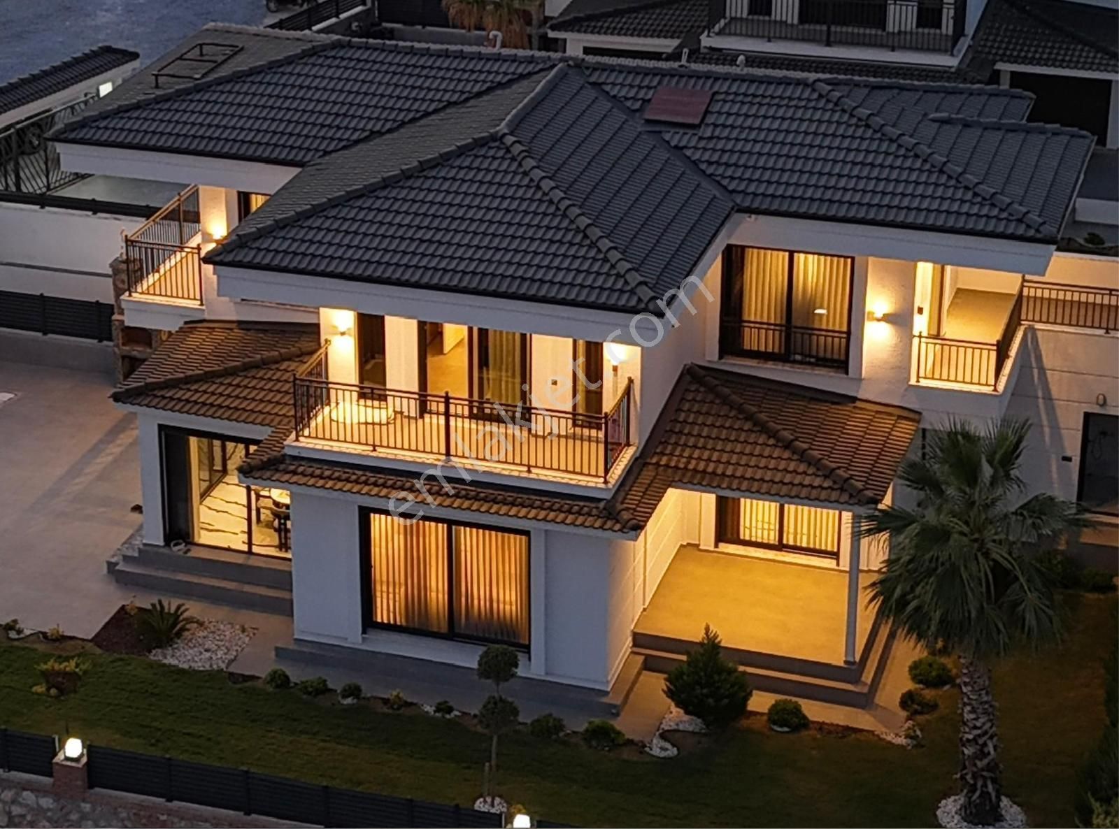 Didim 500 M2 Arsa İçinde 6+1 Sinema Odası Spor Odalı Ful Deniz Manzaralı Müstakil Villa Satışda - Görsel 3