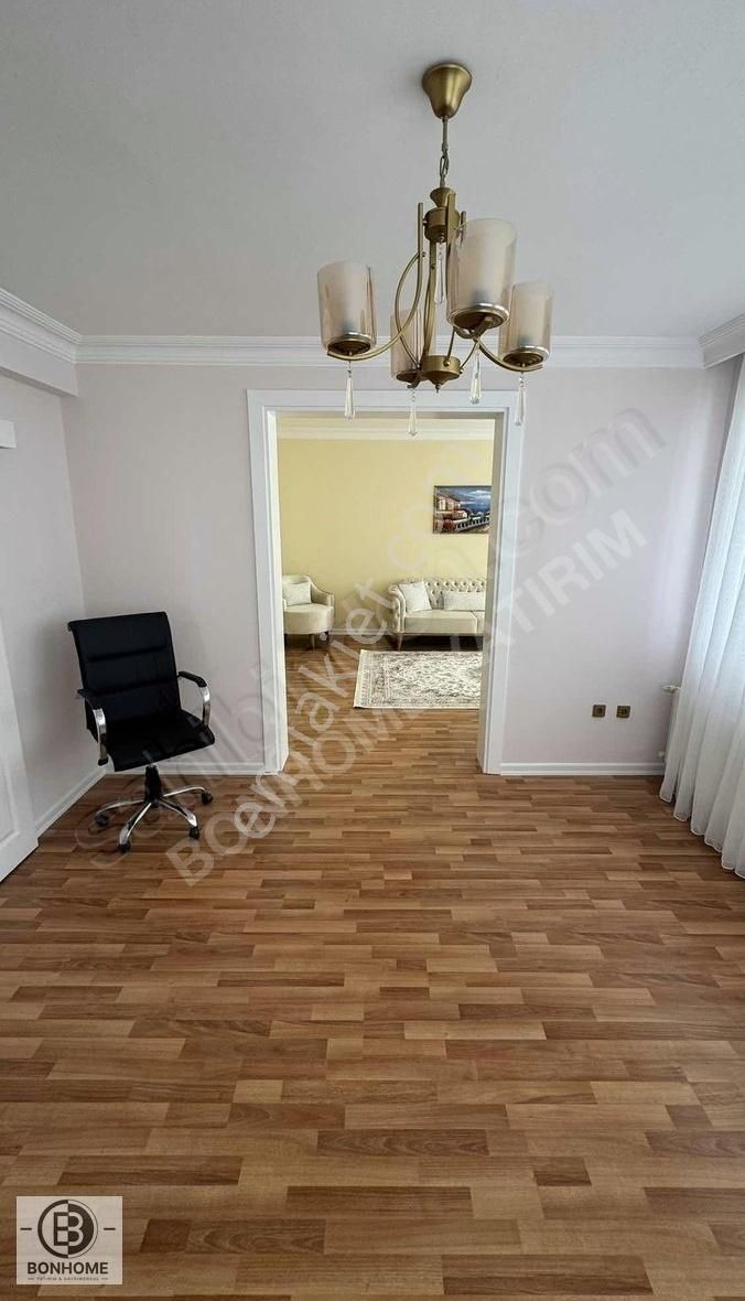 Bilfen Kolejinin Yanı Satılık Geniş Katda Daire!!!!
