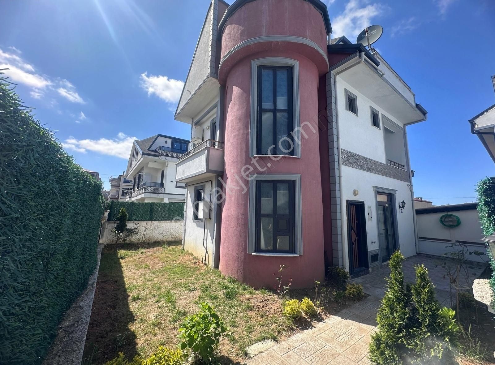 Sakarya Kocaali 3+1 Tam Müstakil Kupon Satılık Villa