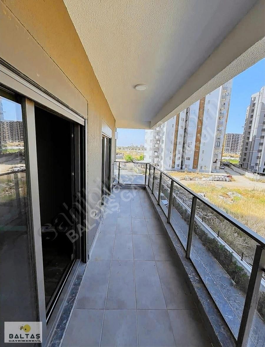 Altıntaş Ta Geniş İki Balkonlu 1+1
