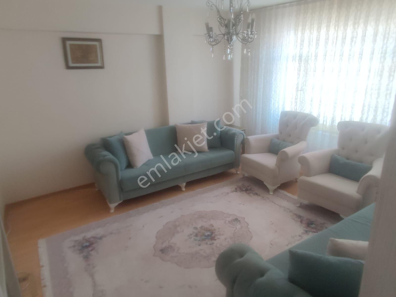 S.evler Merkezde Metro Metrobüse 3dk.2+1 90m2 Full Esyali Lux Kiralık Daire