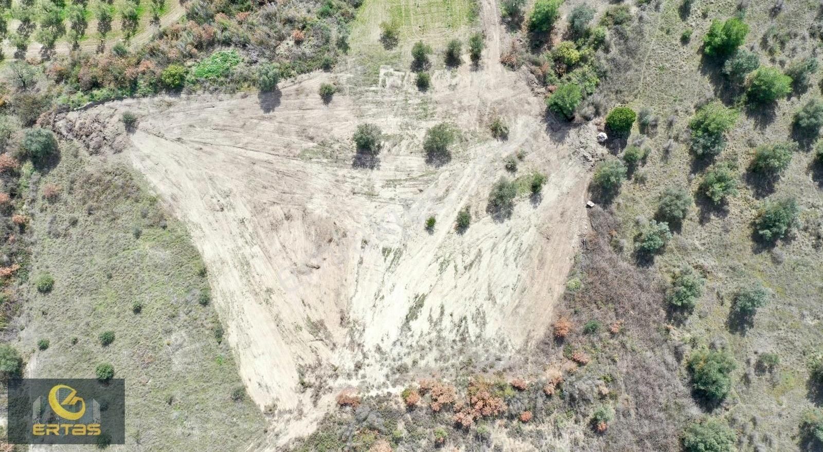 Pamukova Şeyhvarmaz'da 5.632 M2 Resmi Yolu Olan Manzaralı Arazi