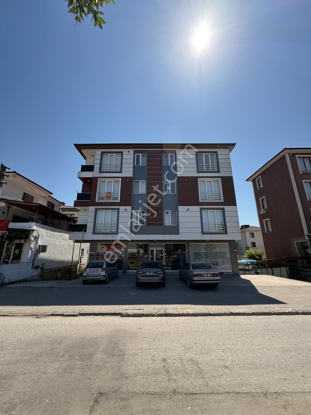 Düzce Merkez Çobanda Arakat Mutfak Ayrı Kiralık 1+1 Eşyalı Daire