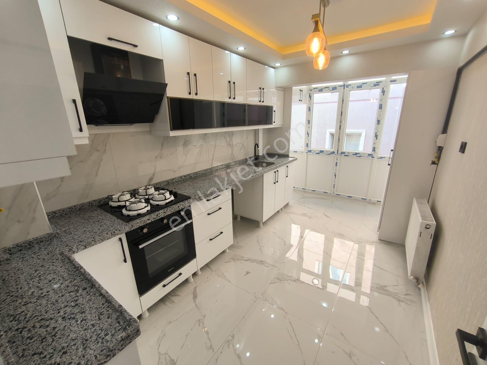 Tandoğan Mahallesi Ultraluks Yapılı Bagımsız Daire