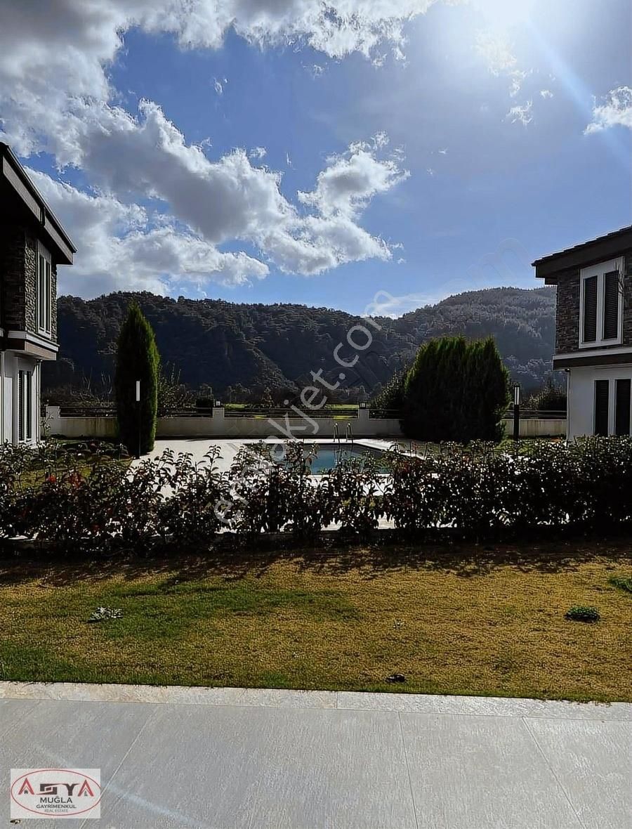 Fırsat Yeşilovada Satılık Villa