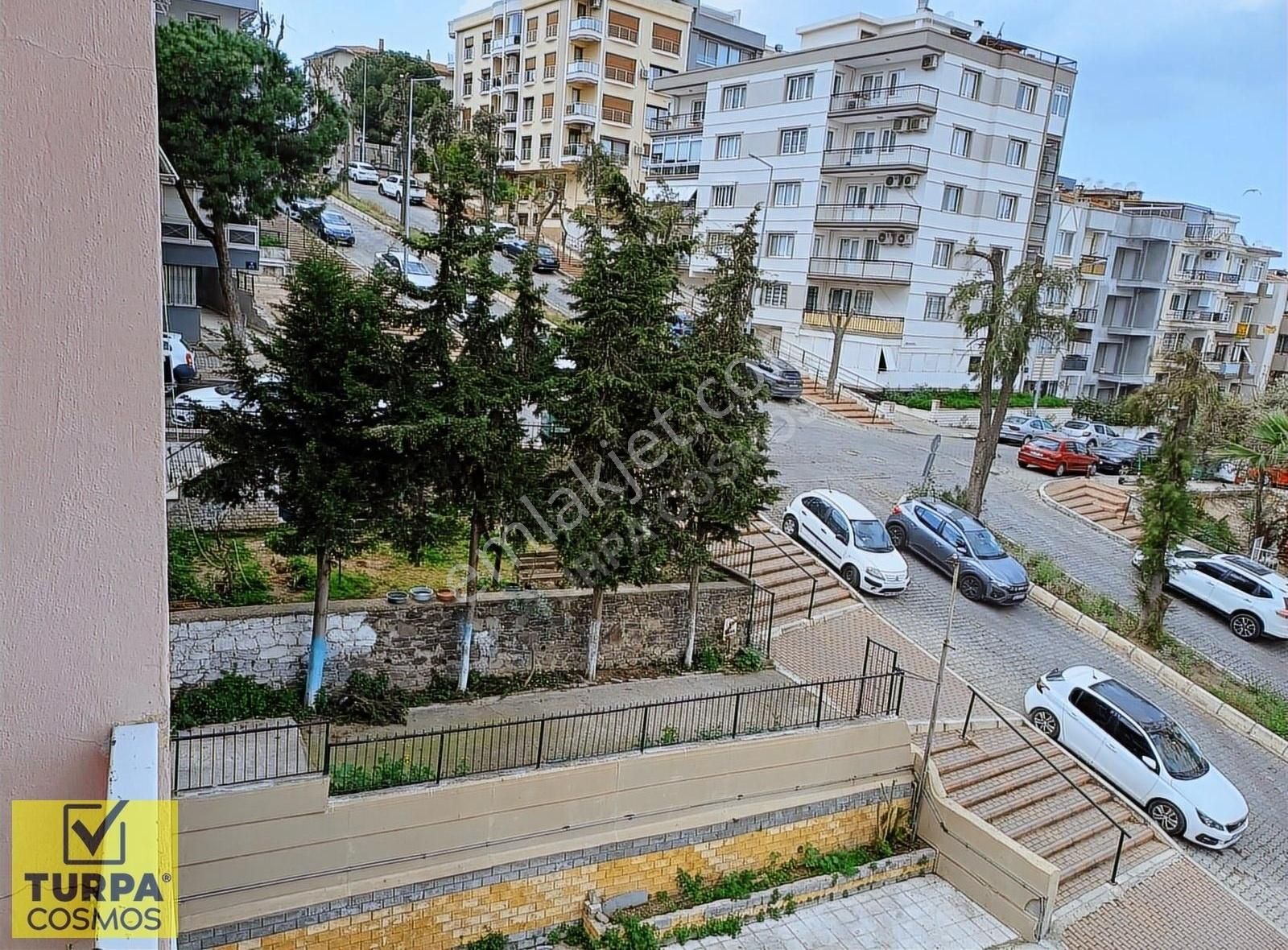 Göztepe Demokrasi Üniversitesi Yanı 2+1 Daire