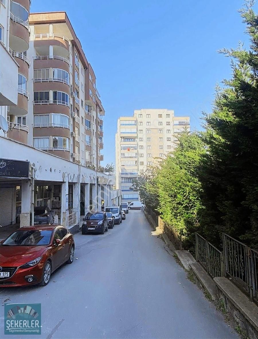 Şekerler Emlaktan Merkezi Konumlu Metroya Yakın Dubleks Daire