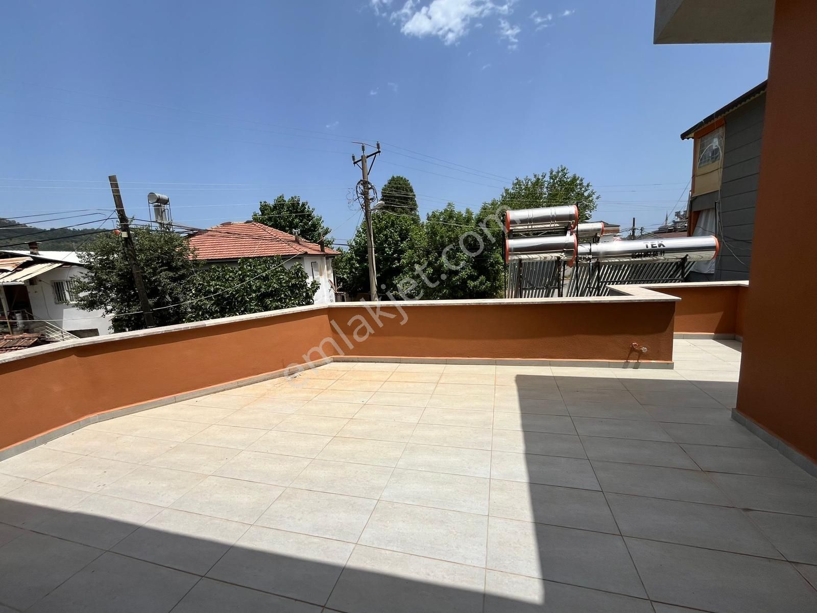 Antalya Kemer Göynükte 1+1 Kiralık Daire Çetin Apart 1006