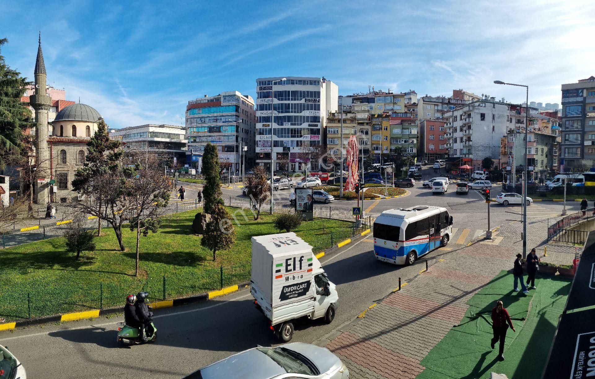 Sahibinden Meydana Yakın Homeofis