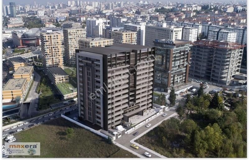 Elmas Kule De Tem Manzaralı Balkonlu Atölye 50m2 Net