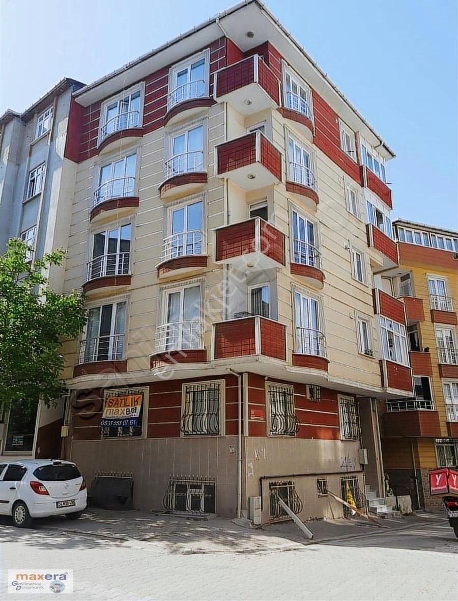 Yunus Emre Mahallesinde 1+1 70 M2 Yüksek Giriş