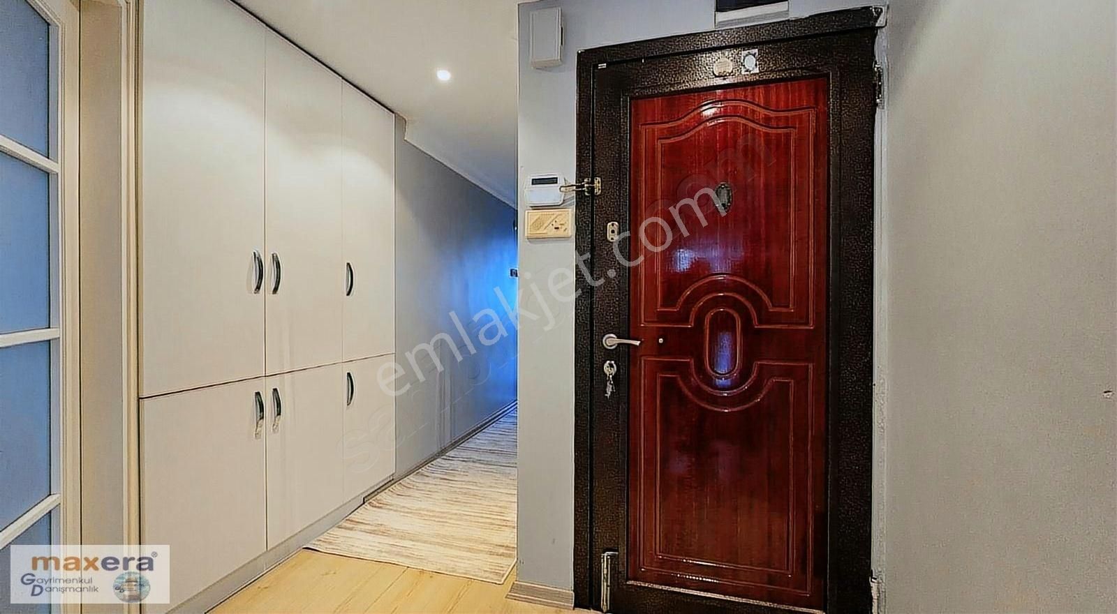Güngören'de Dekorlu Tadilatlı Arakat Geniş 2+1 Daire