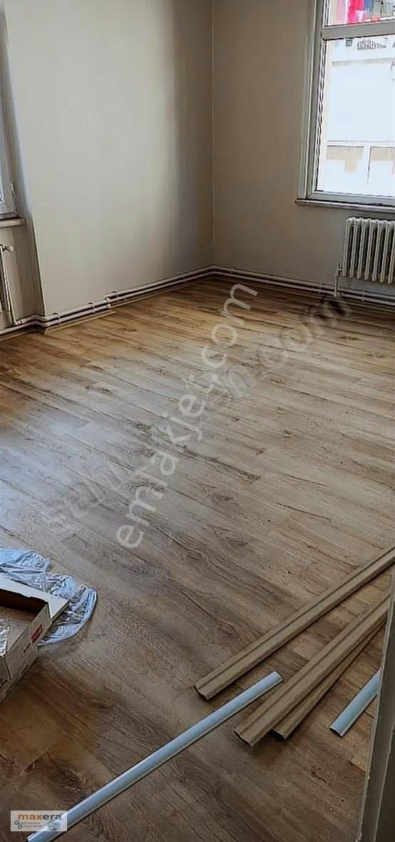 Armağanevlerde Anacaddeye,iskiye Çok Yakın Güney Cephe Daire