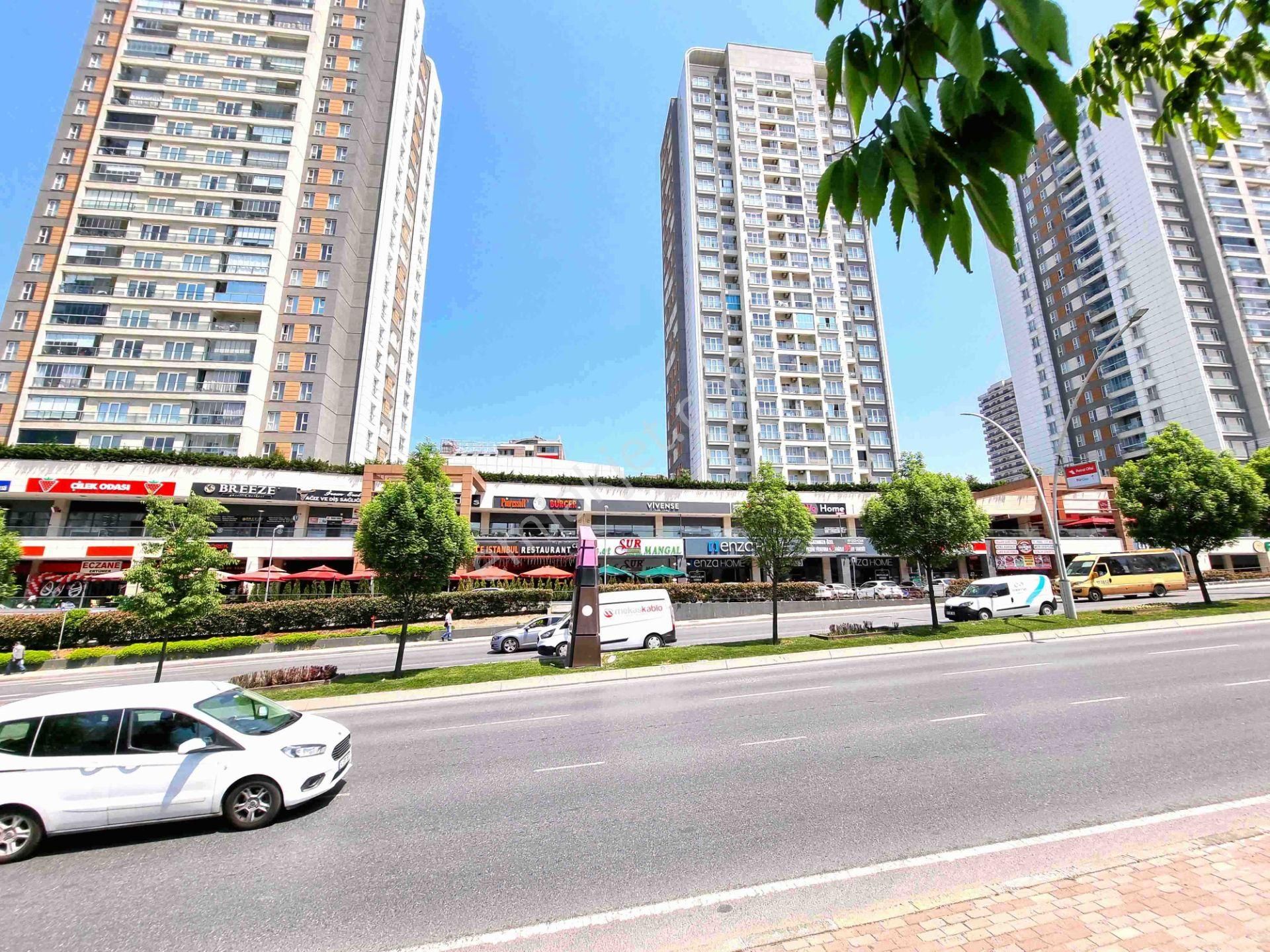 Avrupa Konutları Tem2 Çarşının En Prestijli Kiralık Dükkanı
