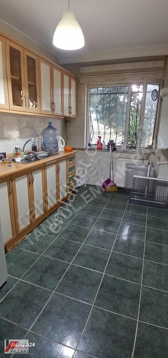 Avcılar Devlet Hastanesi Karşısında Geniş Kiralık Daire...