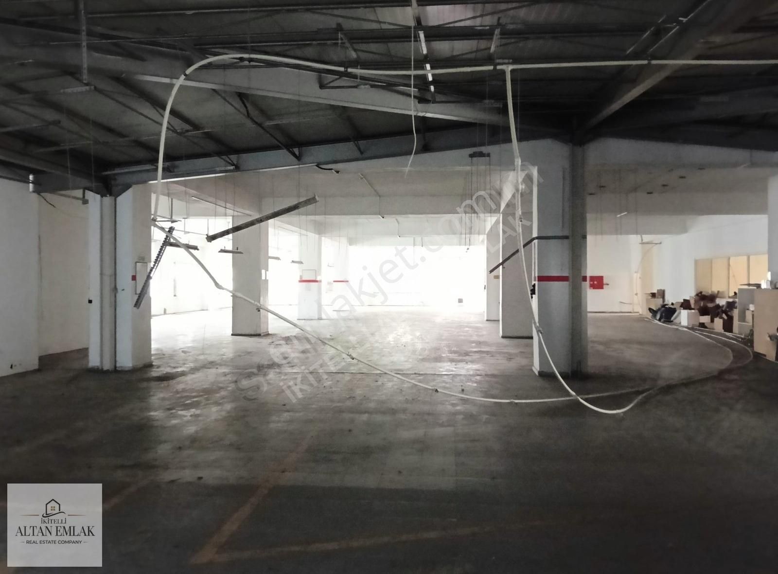 İkitelli Sanayide 1800 M2 H:4,5 M Kiralık İşyeri - Görsel 20