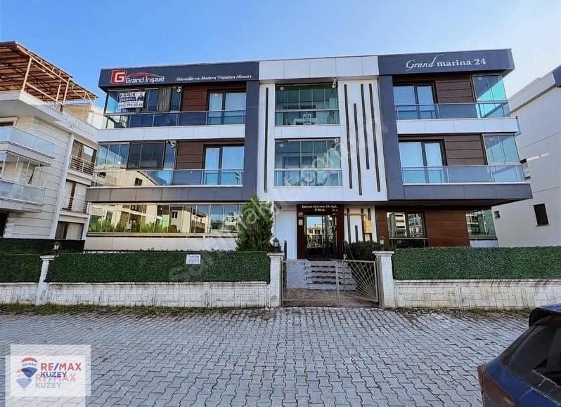 Körfez Marinada Eşyalı Kiralık 1+1 Daire Denize 50 M