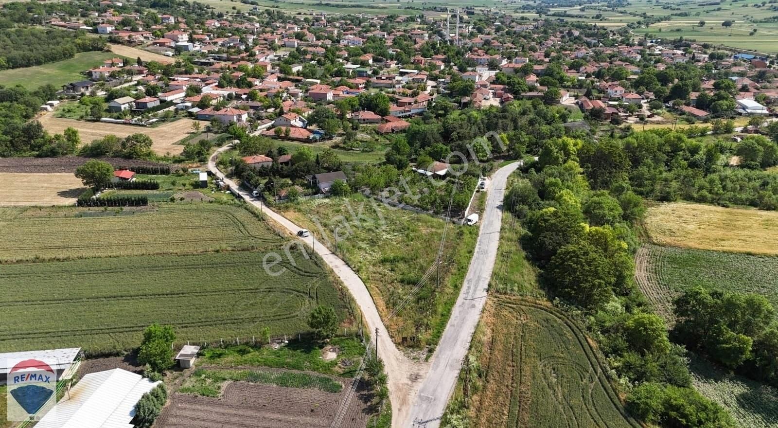Kırıkköy'de İmarlı İfrazlı Arsalar