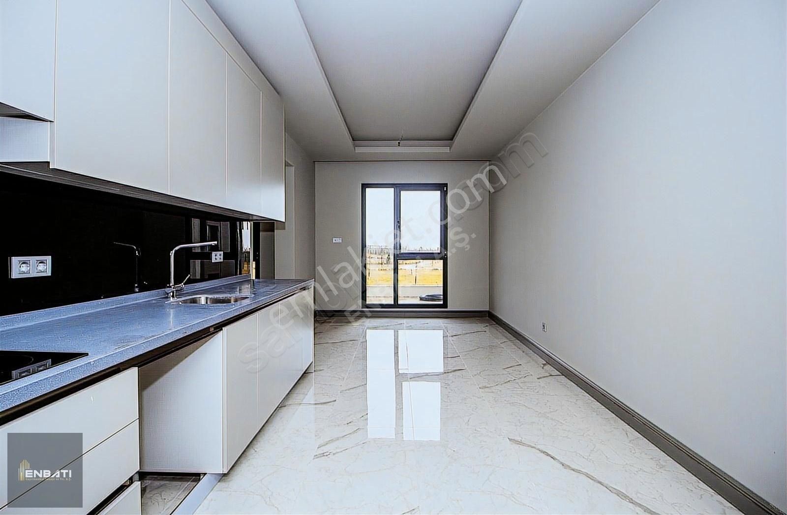 Kent İncek'te Göl Ve Peyzaj Manzaralı 4+1 Kiralık Daire/enbatı