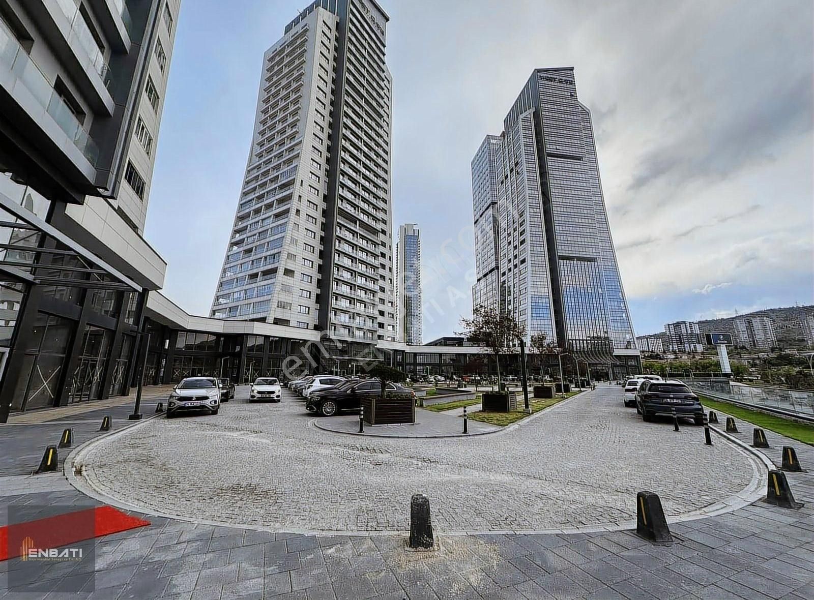 West Gate Rezidansda Büyük Tip Satılık 1+1 Daire Enbatı A.ş