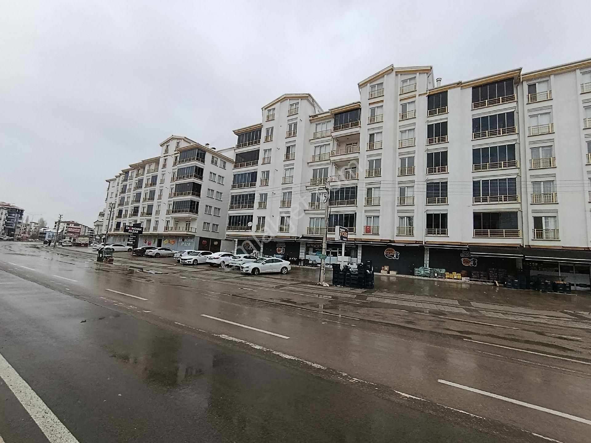 Akıncı Gayrimenkulden 5+1 Kiralık Dubleks Daire