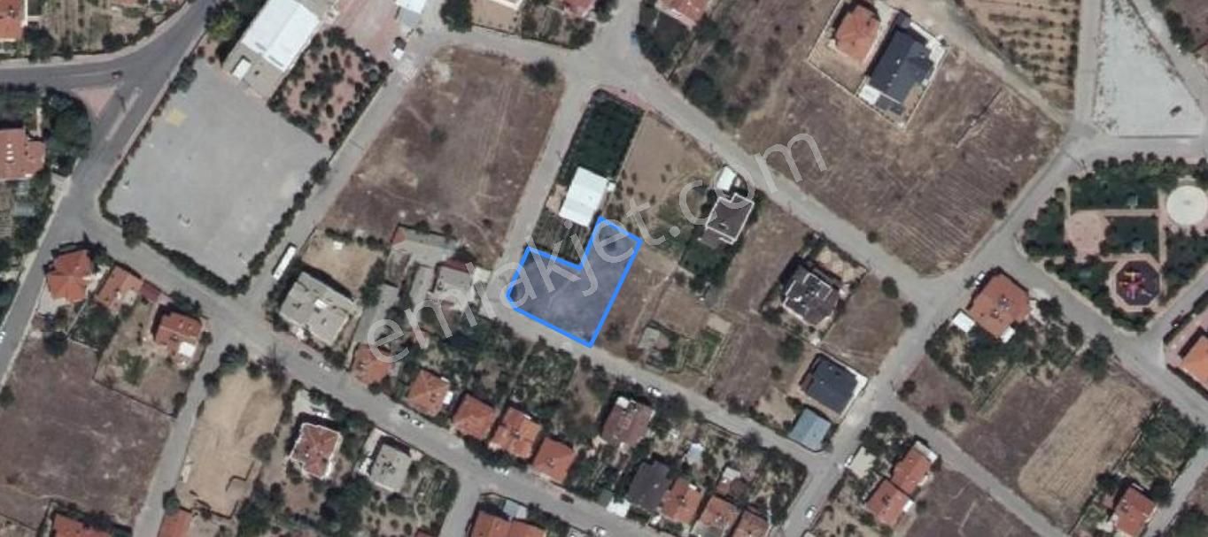 Meram Osman Gazi'de Yatırıma Uygun Konut İmarlı 915 M² Arsa – Hisseli Tapu – Krediye Uygun!