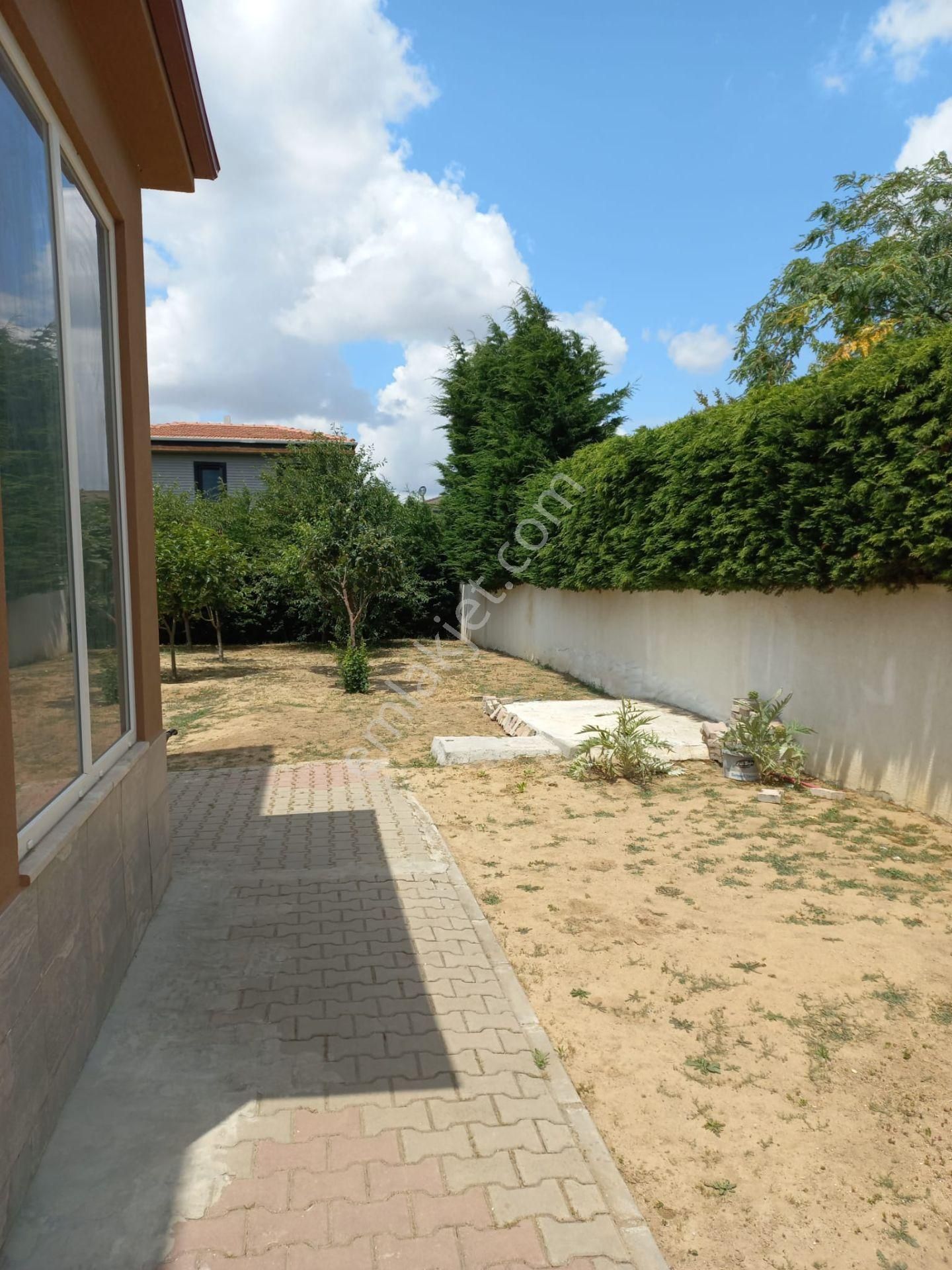 Çorlu- Önerler'de 1000 M² Arsa İçerisinde Satılık Tripleks Bina - Görsel 6