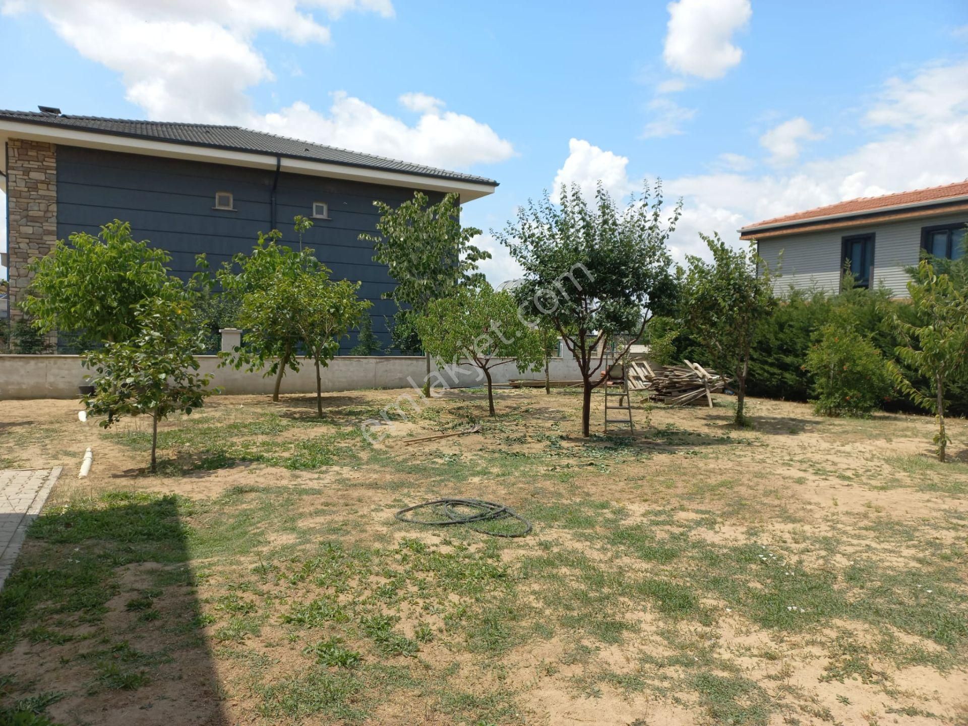 Çorlu- Önerler'de 1000 M² Arsa İçerisinde Satılık Tripleks Bina - Görsel 16