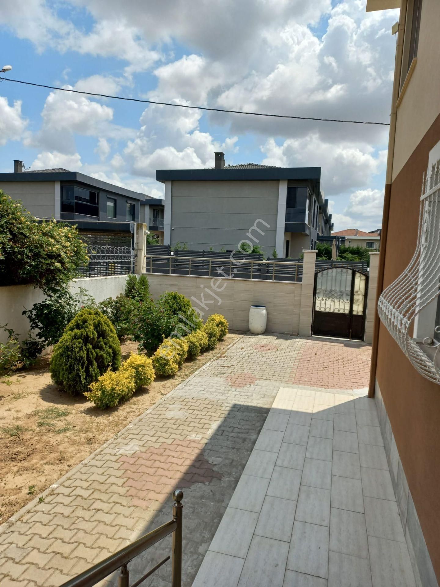 Çorlu- Önerler'de 1000 M² Arsa İçerisinde Satılık Tripleks Bina - Görsel 11