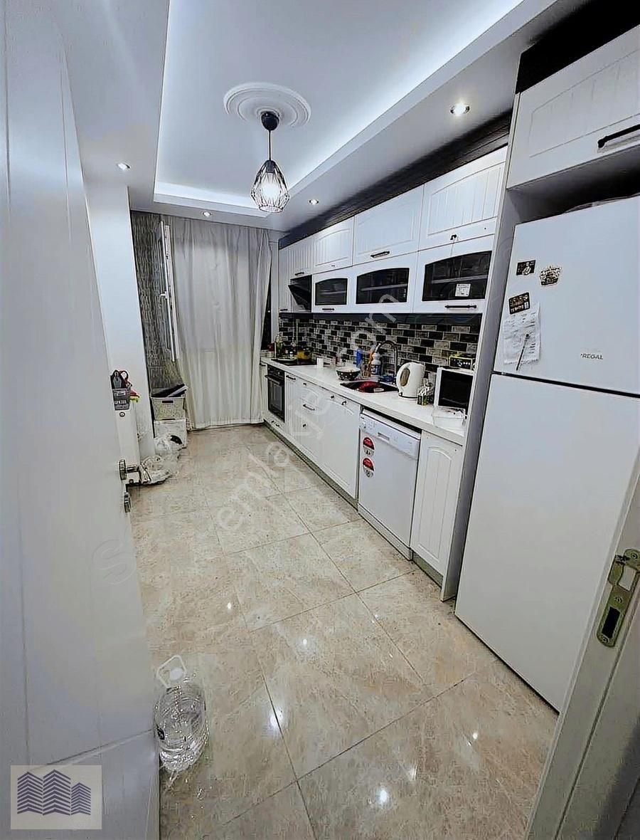 Acil Satılık 2+1 Kapalı Mutfak İztower Rezidansta Daire