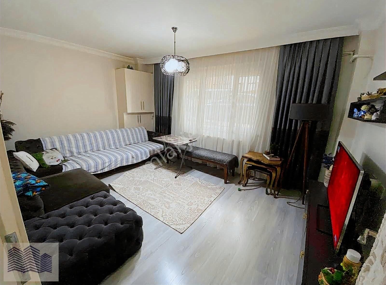 Salıpazarında 19m2 Hisseli Tek Daire Üzeri Boş 2+1 Daire